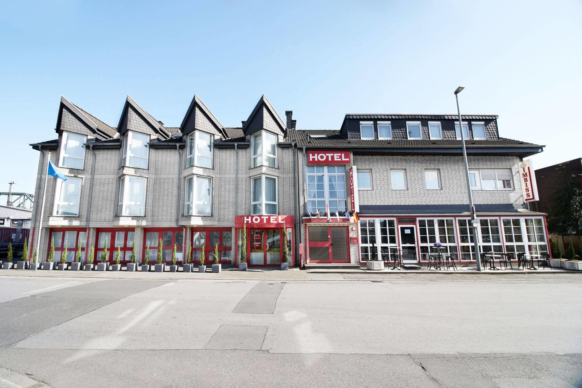 אוברהאוזן Hotel Zum Eisenhammer מראה חיצוני תמונה