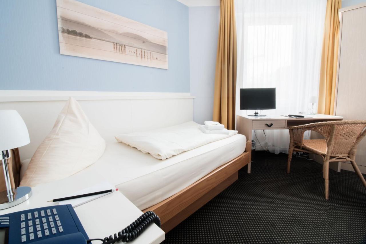 אוברהאוזן Hotel Zum Eisenhammer מראה חיצוני תמונה