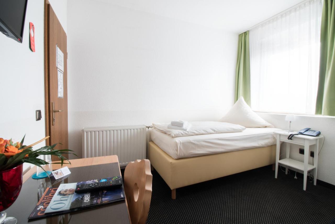 אוברהאוזן Hotel Zum Eisenhammer מראה חיצוני תמונה