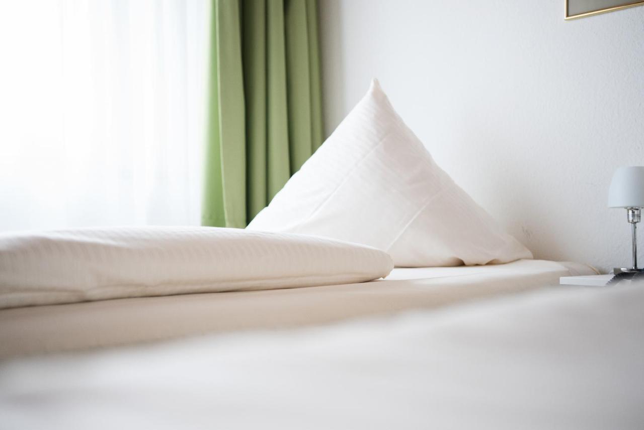 אוברהאוזן Hotel Zum Eisenhammer מראה חיצוני תמונה